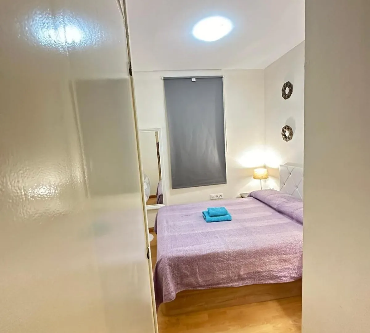 Bed & Breakfast Rooms Paris Barcelona Spanien
