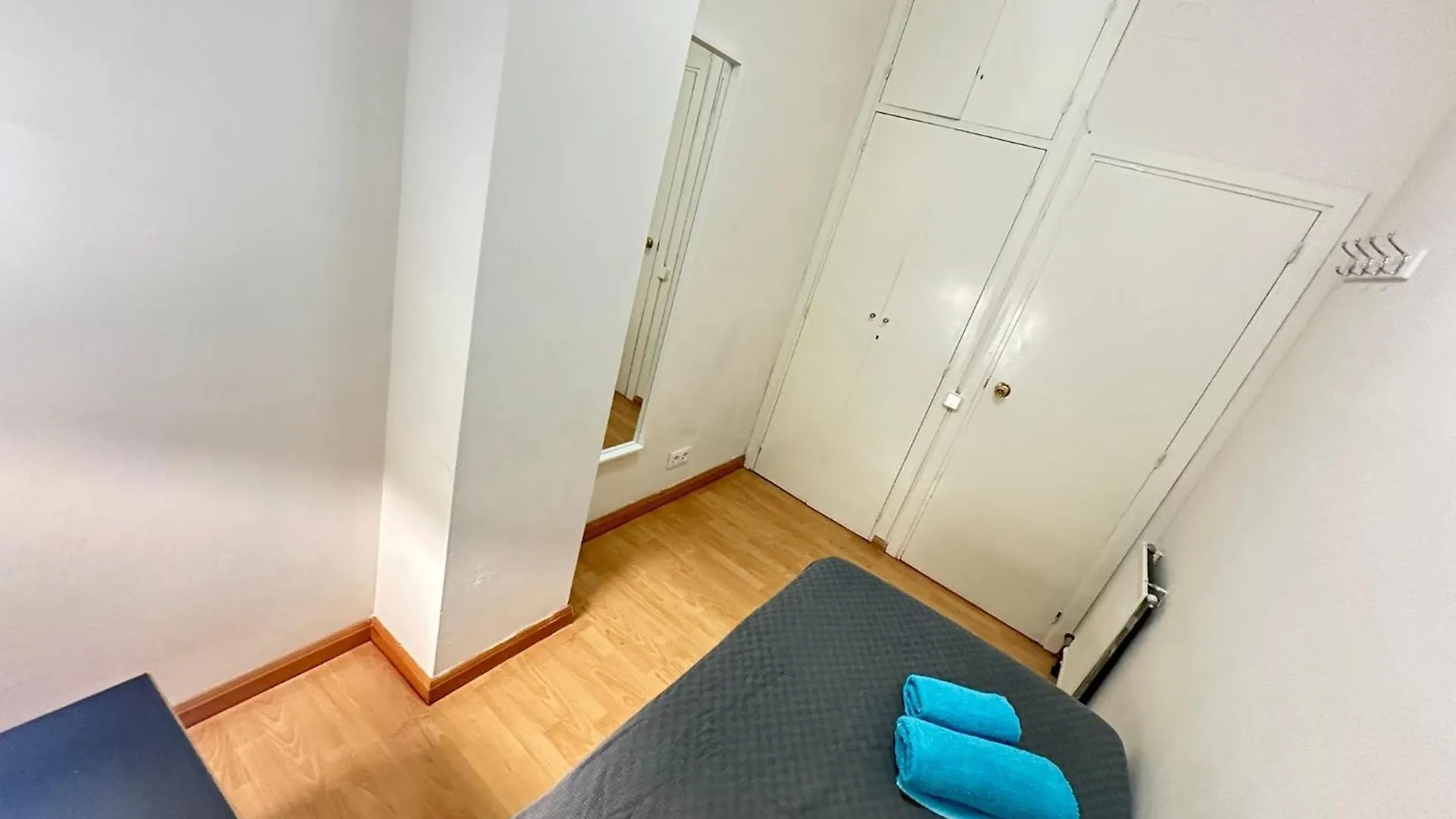Rooms Paris Barcelona 0*,  Spanien